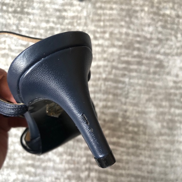 *SOLD* Nine West Ankle Strap Pumps 5.5 - Picture 4 of 5